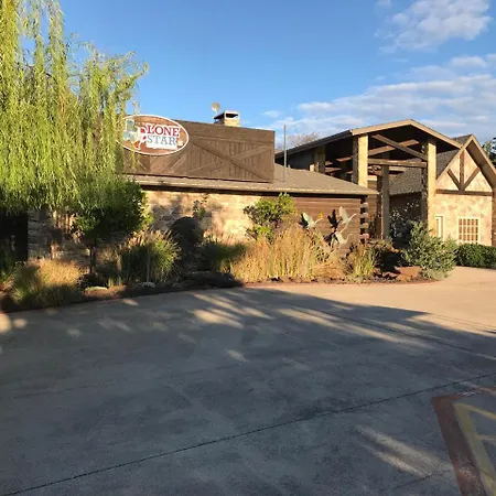 Lone Star Lodge And Marina